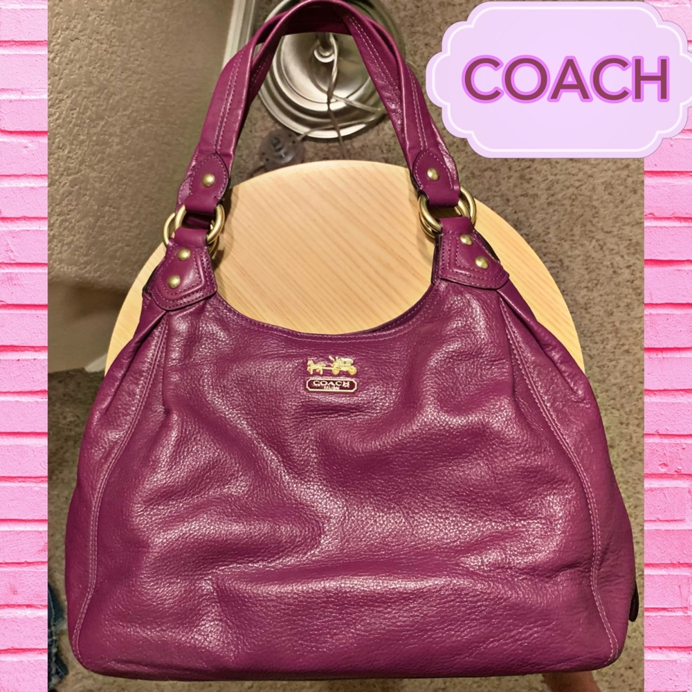 Beautiful Leather Coach Handbag - Picture 3 of 16